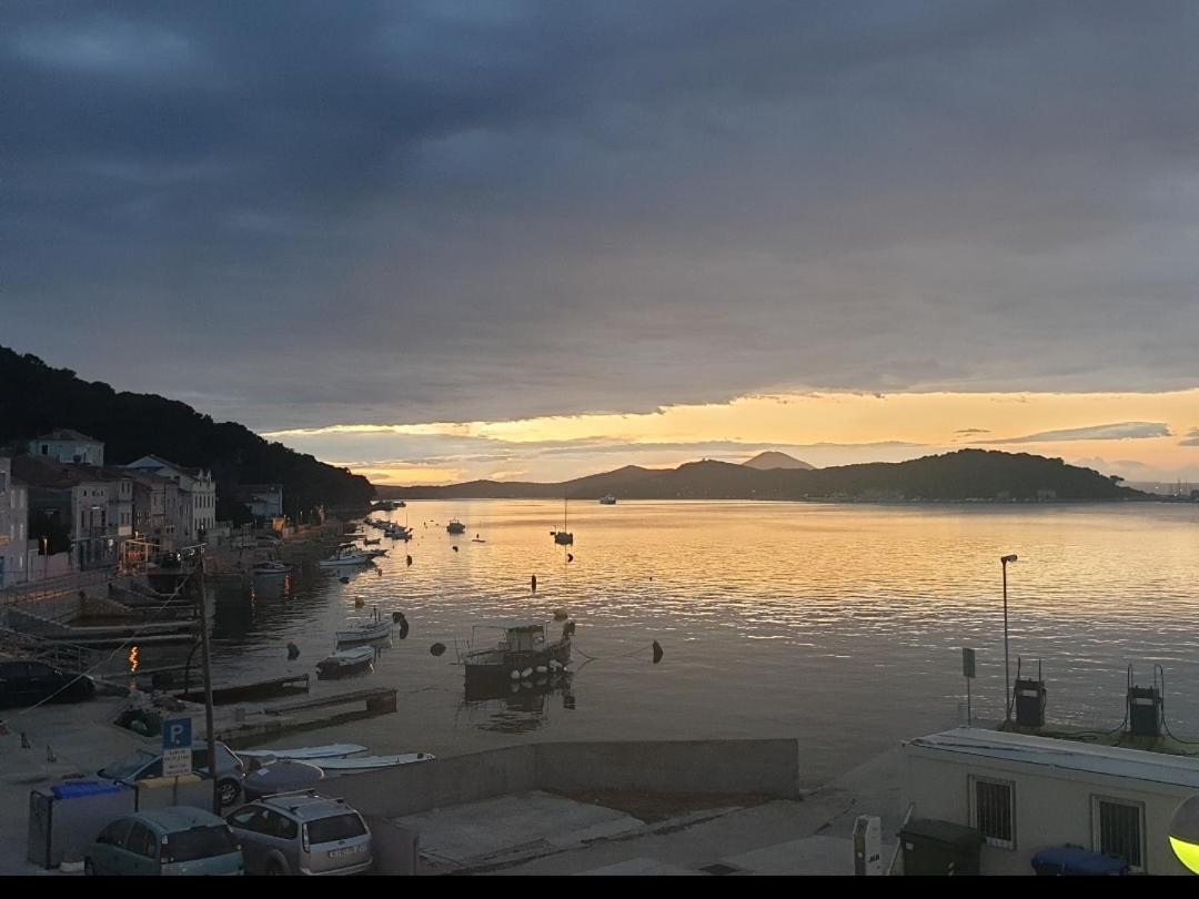 Apartments Priko 63 Mali Lošinj Buitenkant foto